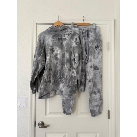 Nike Grey Tie-Dye Hoodie Jogger Set Medium - Picture 1 of 7